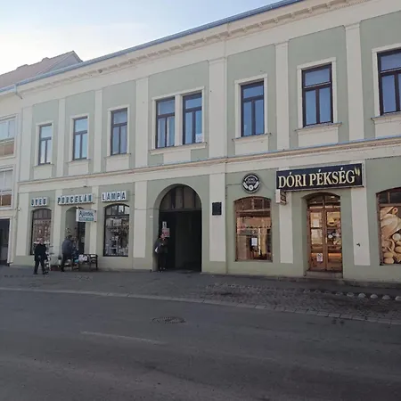 Kukoriq 1 Apartman Siklos Exterior photo
